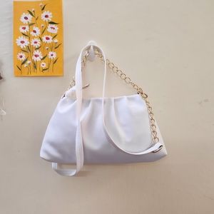 White baguette+sling bag✨